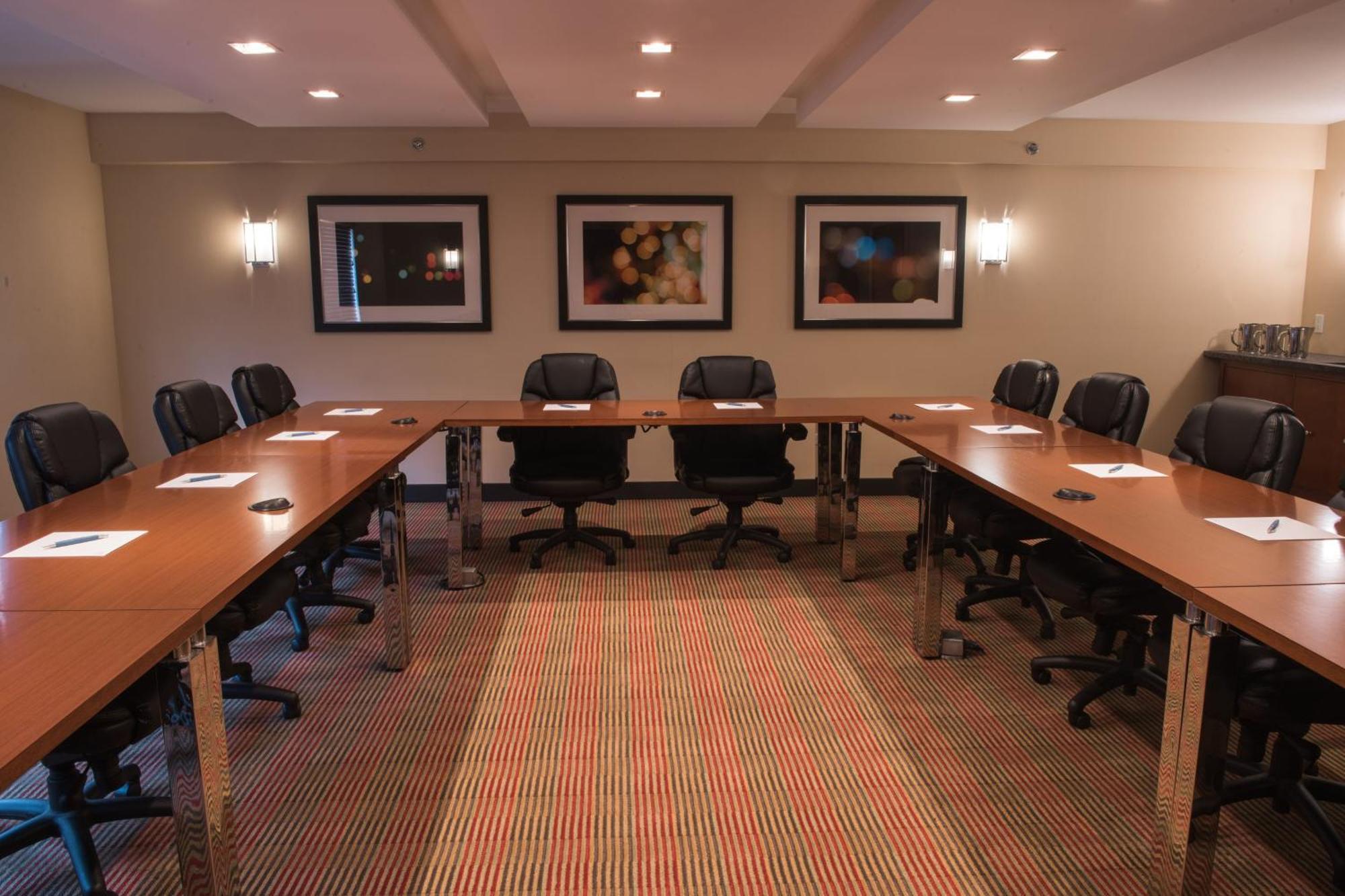 Four Points By Sheraton Winnipeg South מראה חיצוני תמונה