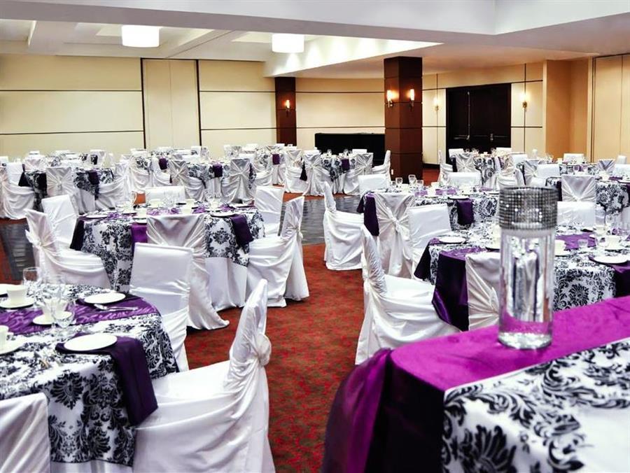 Four Points By Sheraton Winnipeg South מראה חיצוני תמונה