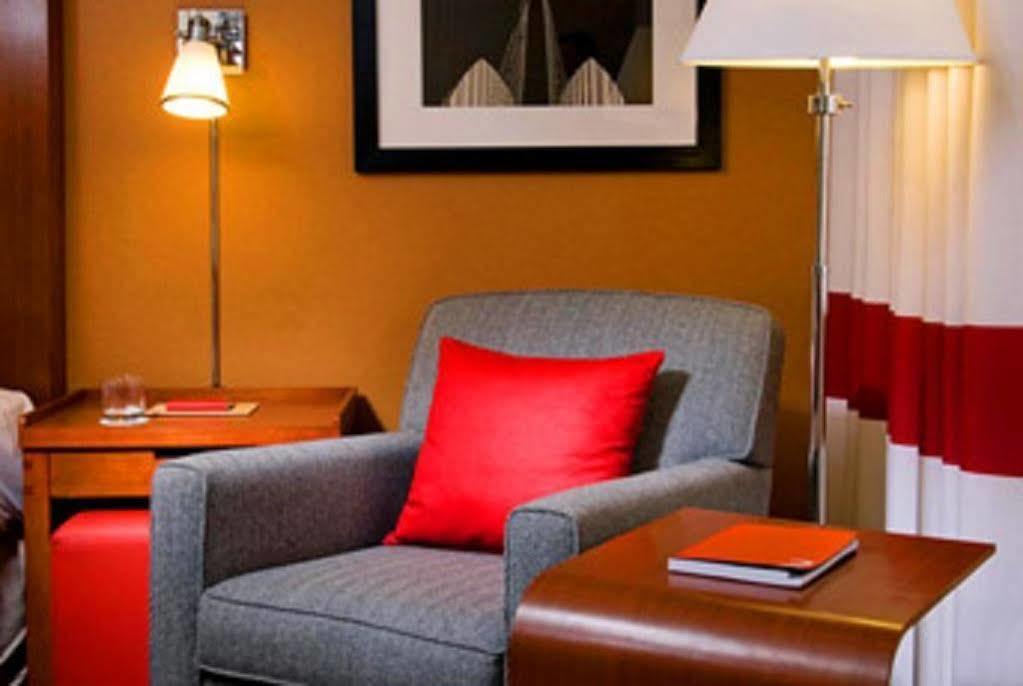 Four Points By Sheraton Winnipeg South מראה חיצוני תמונה